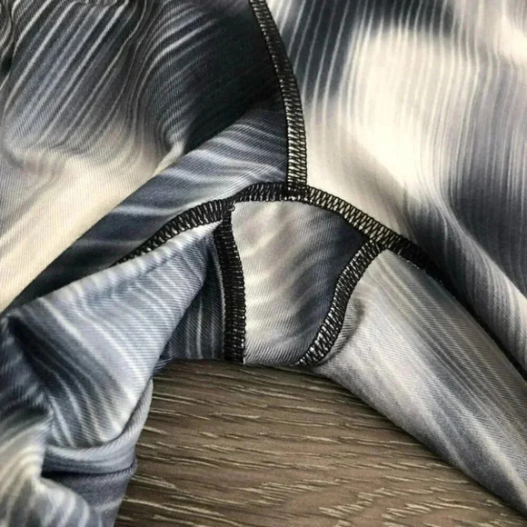 Athleta Full Length Chaturanga Leggings Yoga Pants Gym in Alpine Gray XS - Picture 11 of 13